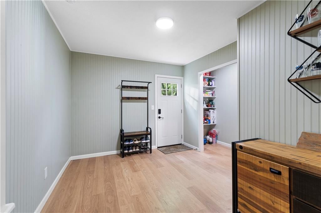 404 Slenker Street — photo 16