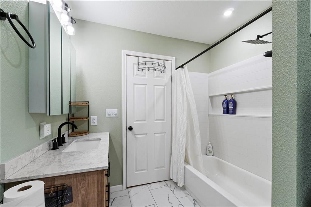 404 Slenker Street — photo 20