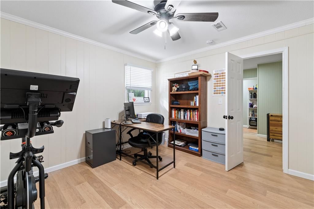 404 Slenker Street — photo 26
