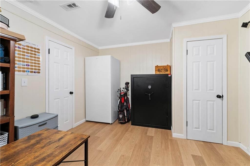 404 Slenker Street — photo 28