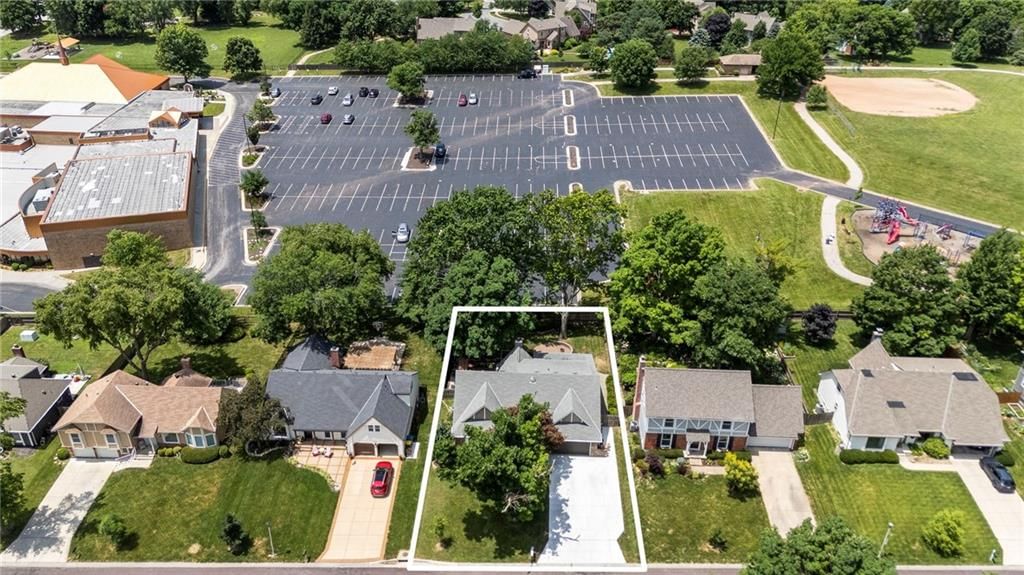 10136 Barton Street — photo 2
