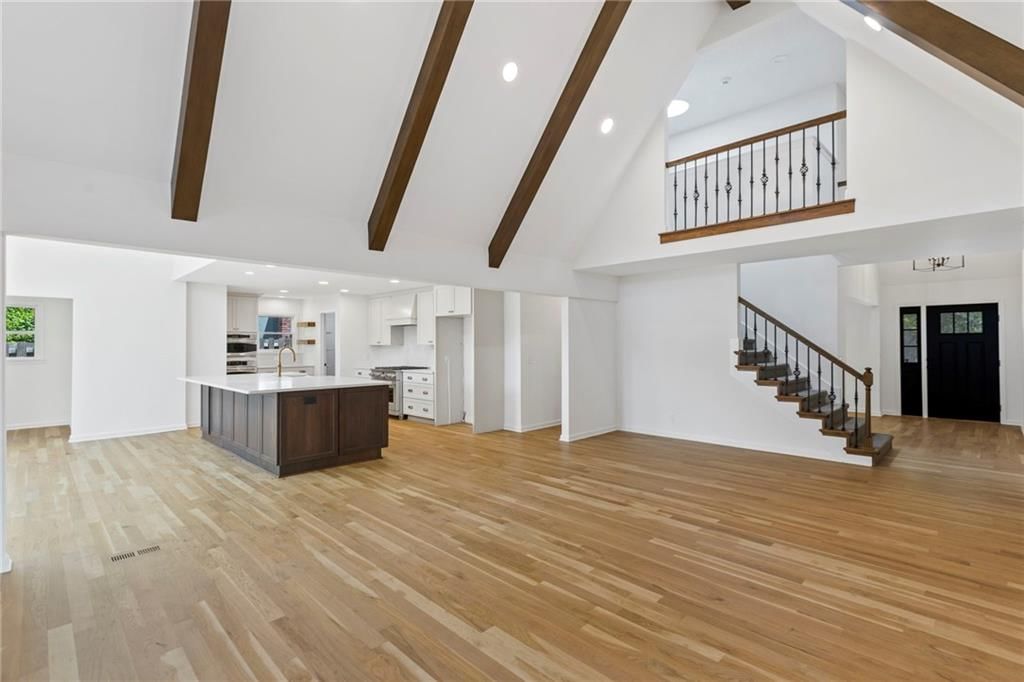 10136 Barton Street — photo 3