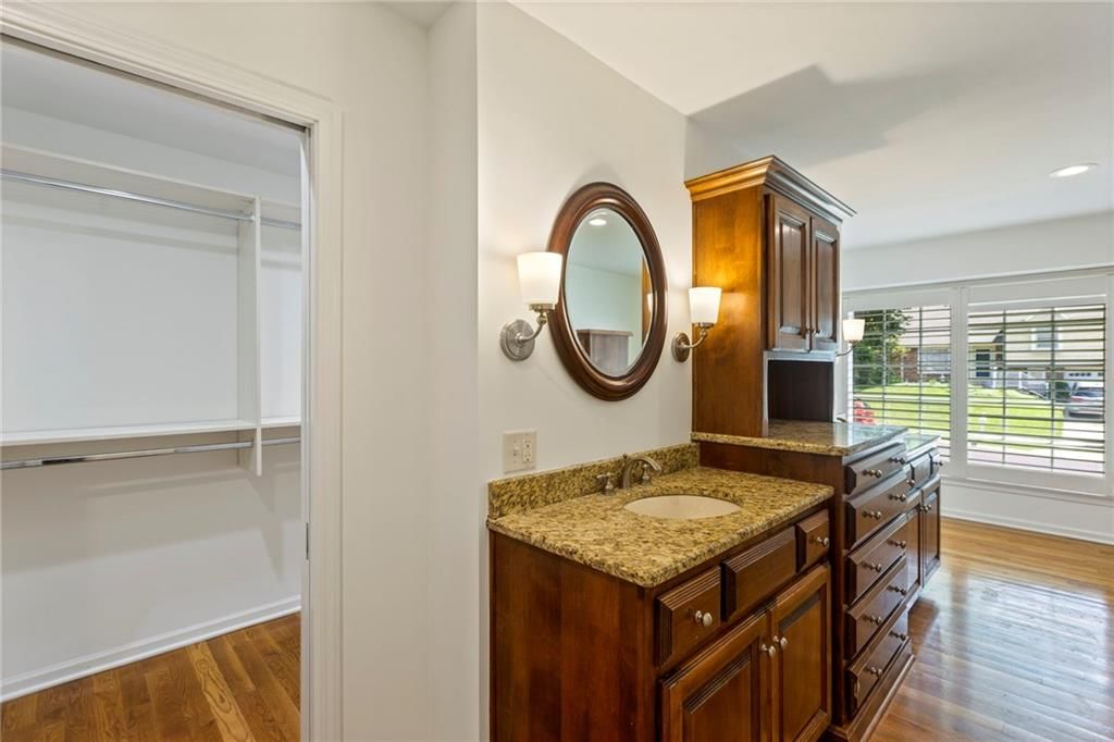 10136 Barton Street — photo 30