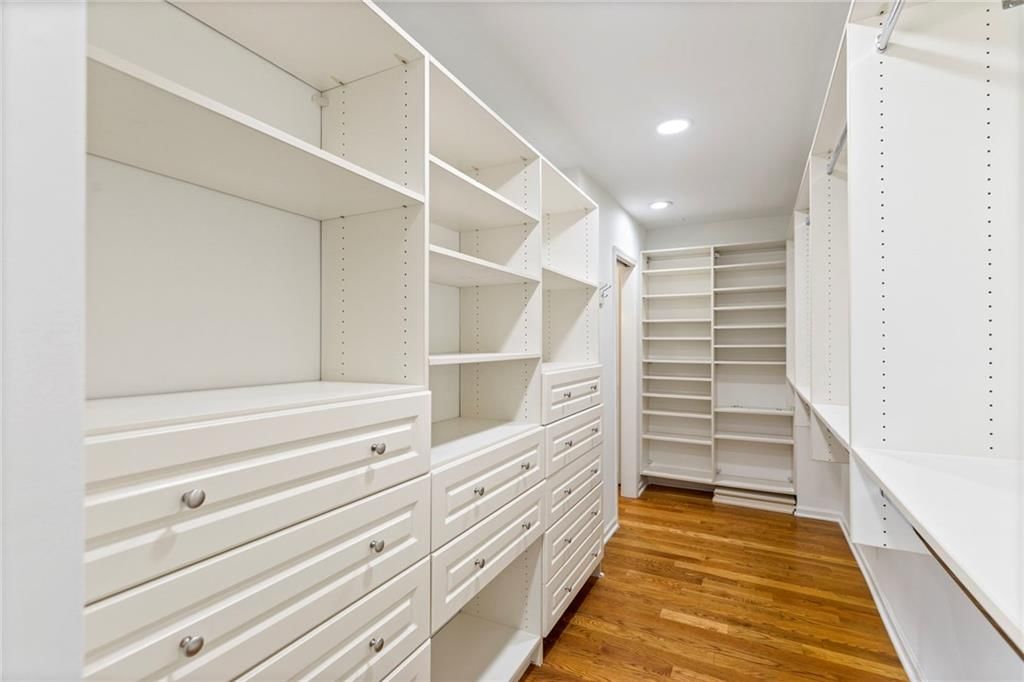 10136 Barton Street — photo 33