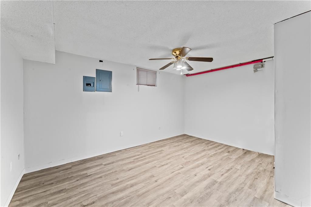6500 N Jarboe Street — photo 33