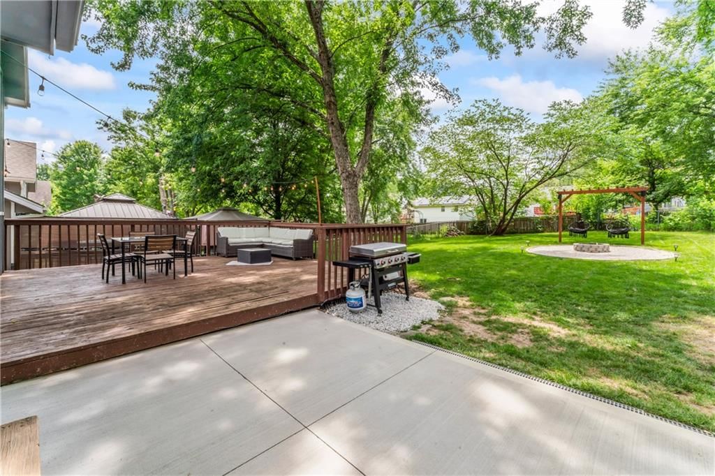 6500 N Jarboe Street — photo 44