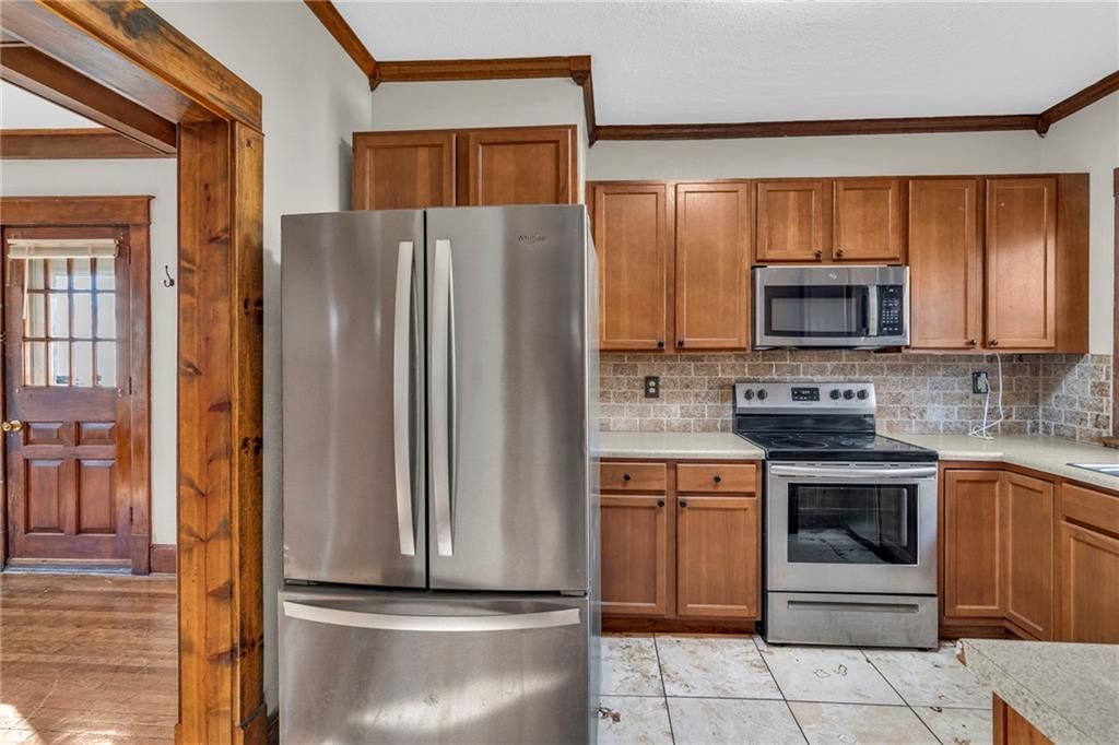 305 E Main Street — photo 13