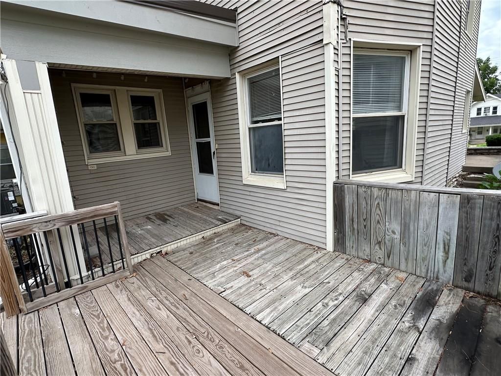 305 E Main Street — photo 27
