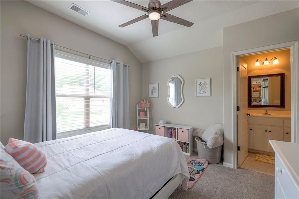 2870 W Wabash Street — photo 35