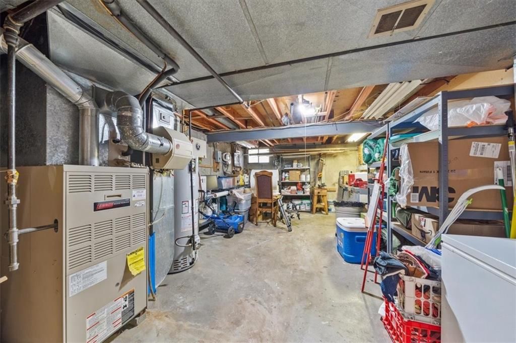 8708 W 92nd Street — photo 23
