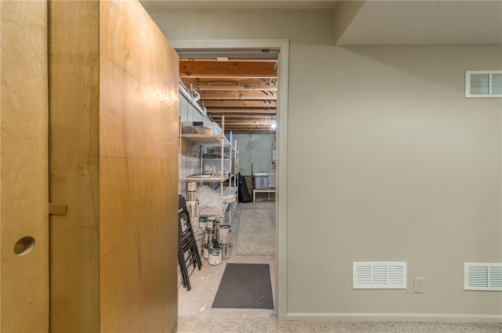 1421 E 155th Street — photo 38