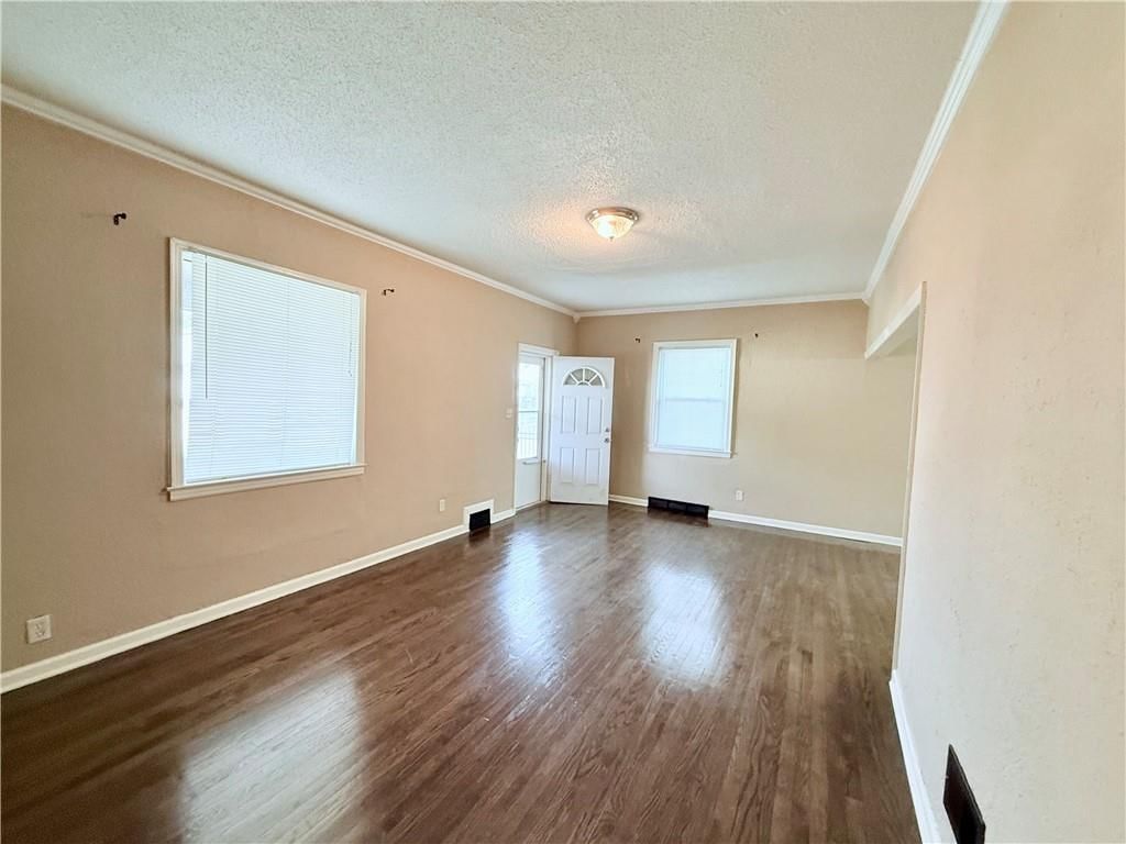 210 S Mill Street — photo 6