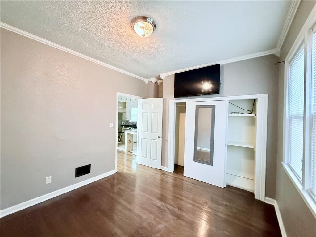 210 S Mill Street — photo 8