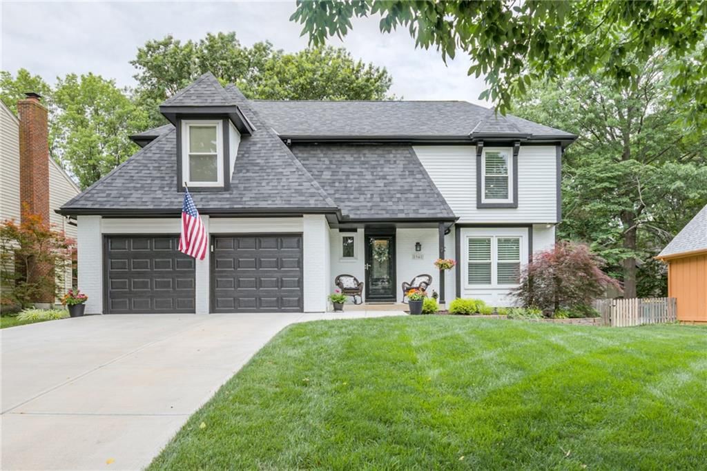 8948 Hall Drive, Lenexa, KS