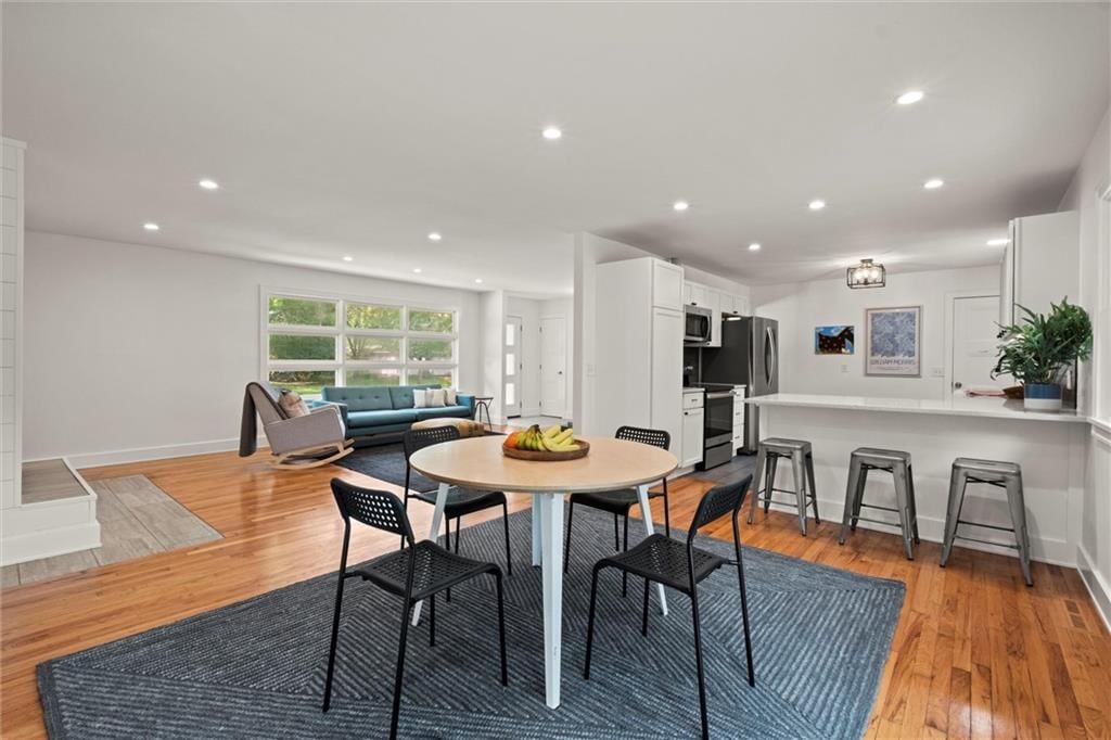 1221 W 19th Terrace — photo 11