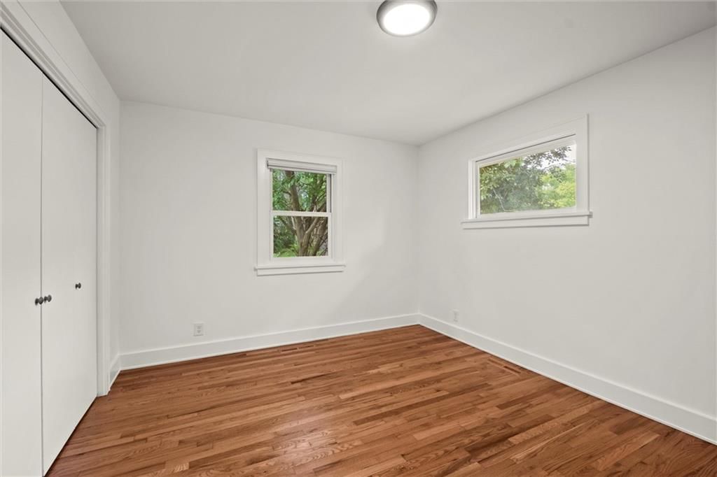 1221 W 19th Terrace — photo 20