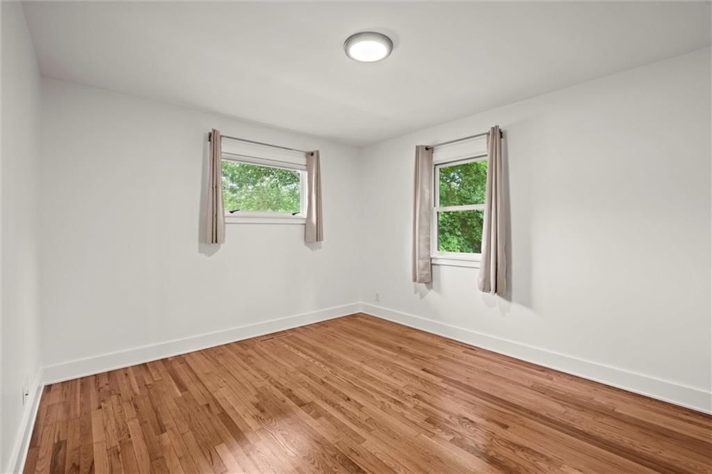 1221 W 19th Terrace — photo 24