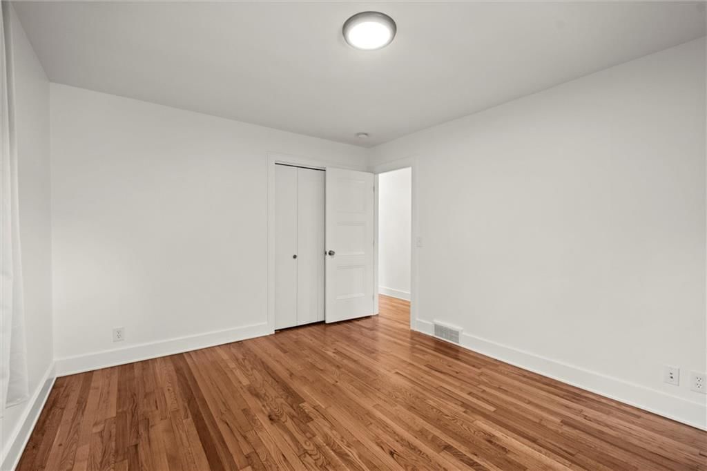 1221 W 19th Terrace — photo 25