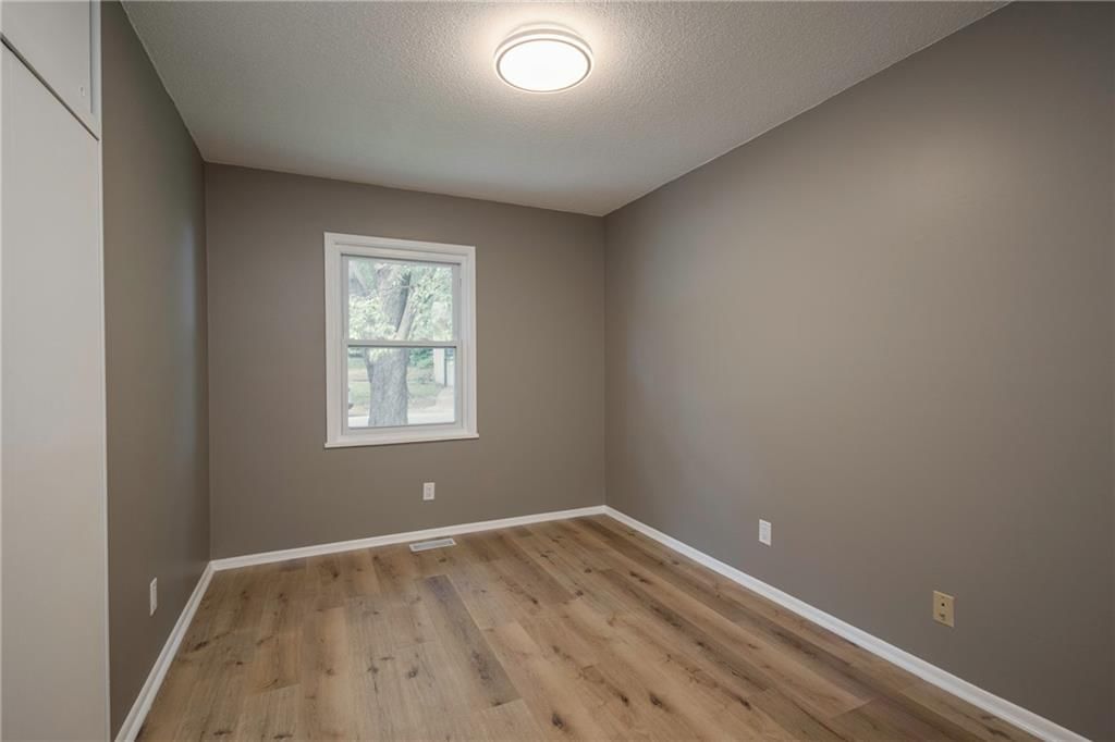 2105 Calumet Drive — photo 21