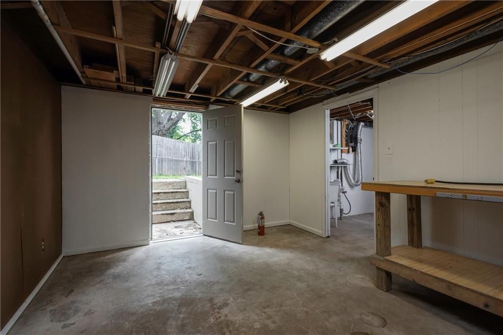 2105 Calumet Drive — photo 26