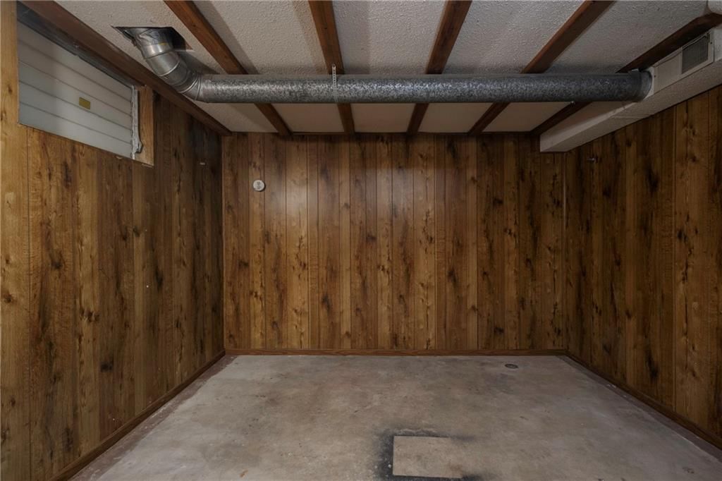 2105 Calumet Drive — photo 27