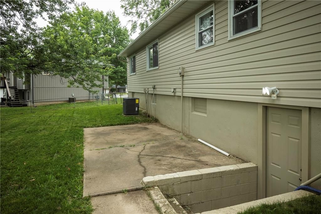 2105 Calumet Drive — photo 29