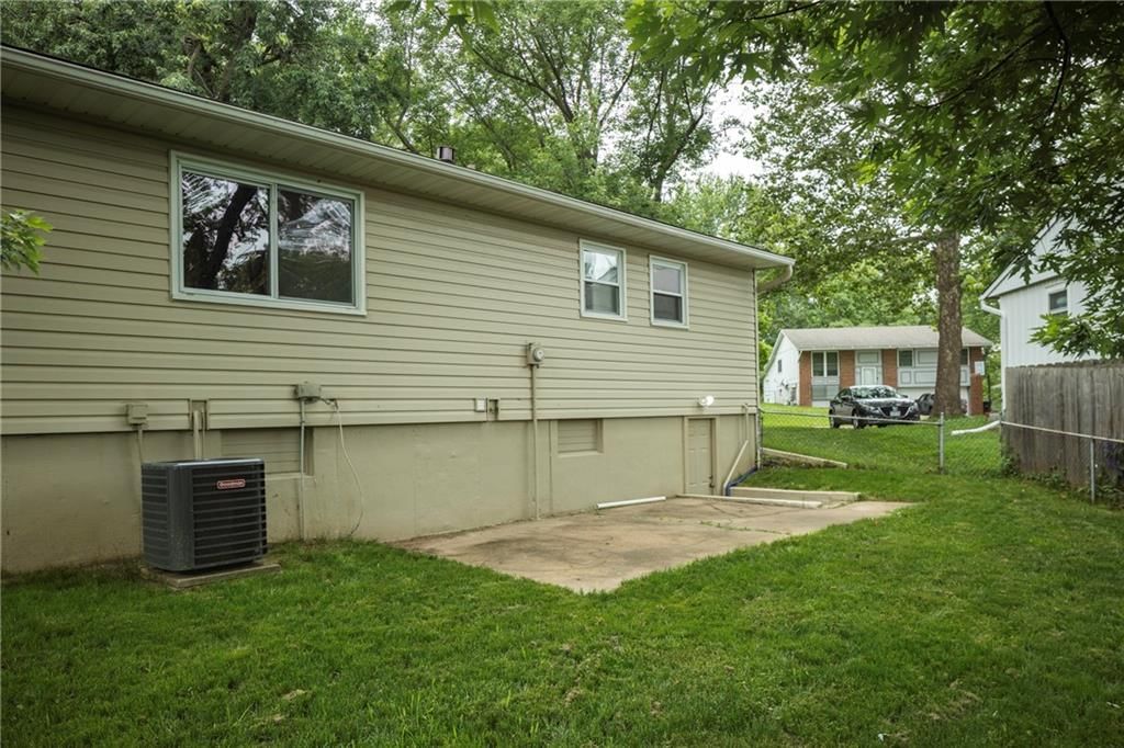 2105 Calumet Drive — photo 31