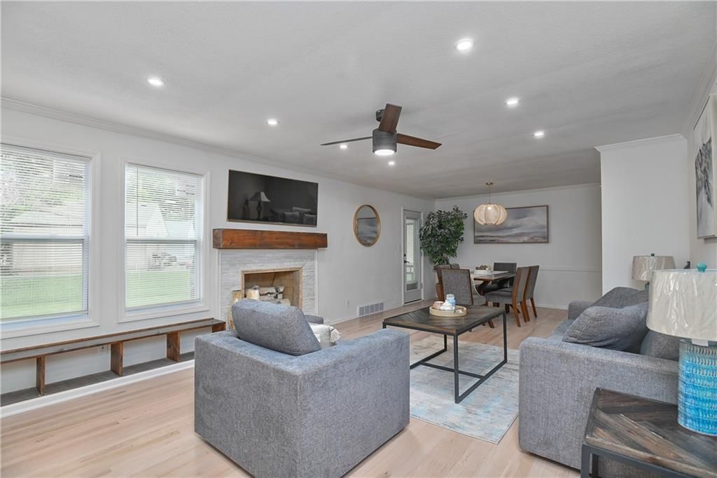7824 Terrace Street — photo 6