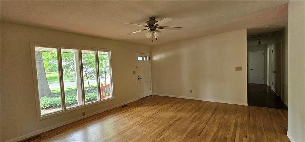 1113 W 27th Street — photo 5