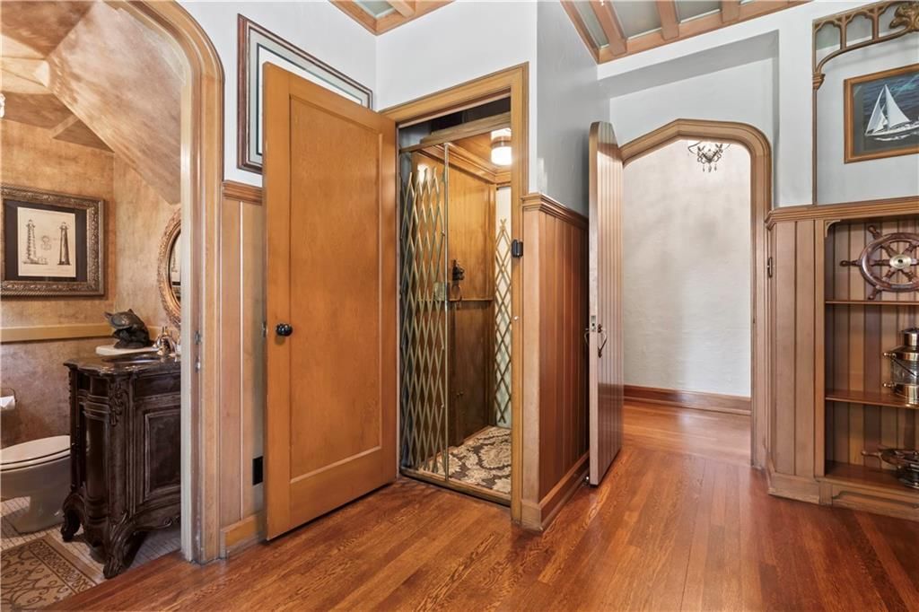 1225 W 57 Street — photo 19