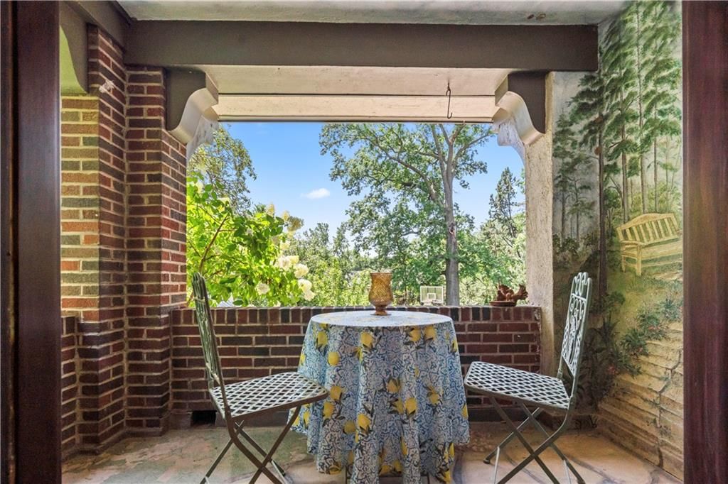 1225 W 57 Street — photo 30