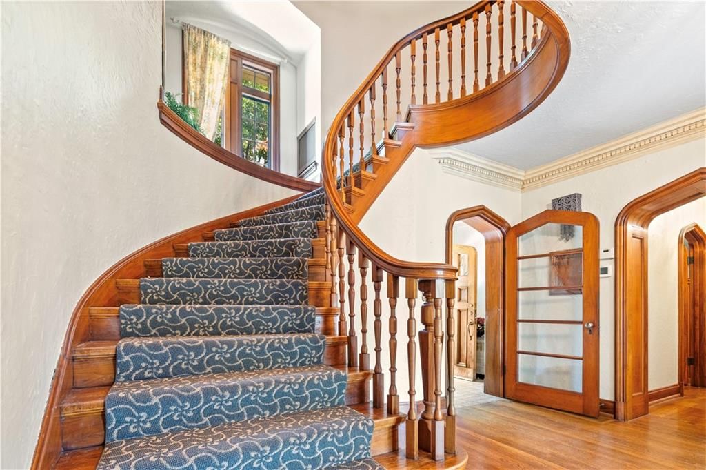 1225 W 57 Street — photo 31