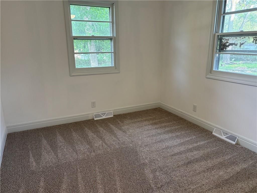 3011 S Claremont Avenue — photo 13