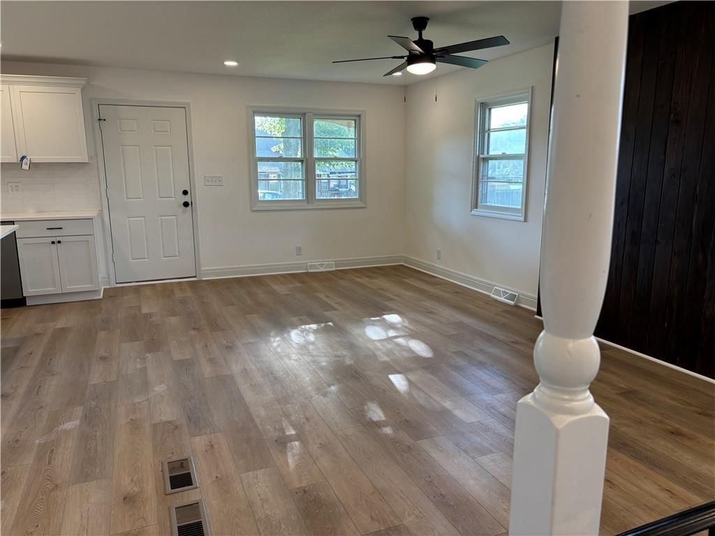 3011 S Claremont Avenue — photo 5