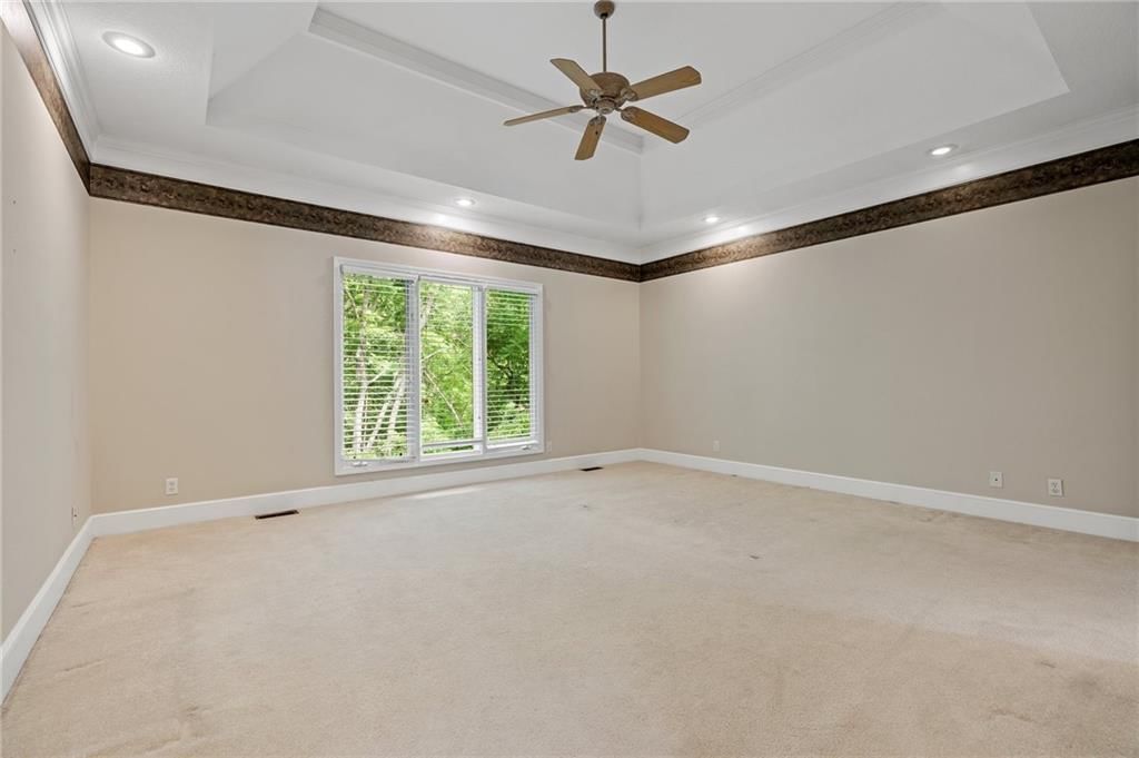 512 NW Highcliffe Drive — photo 21