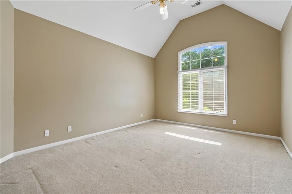 512 NW Highcliffe Drive — photo 30