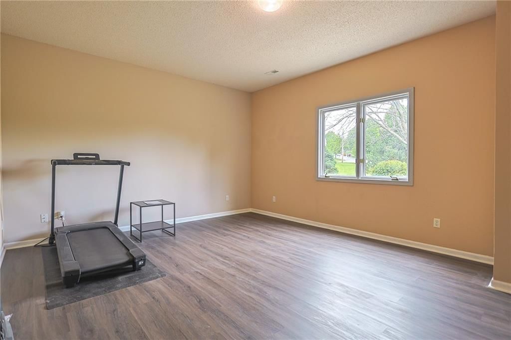 10908 N Farley Avenue — photo 24