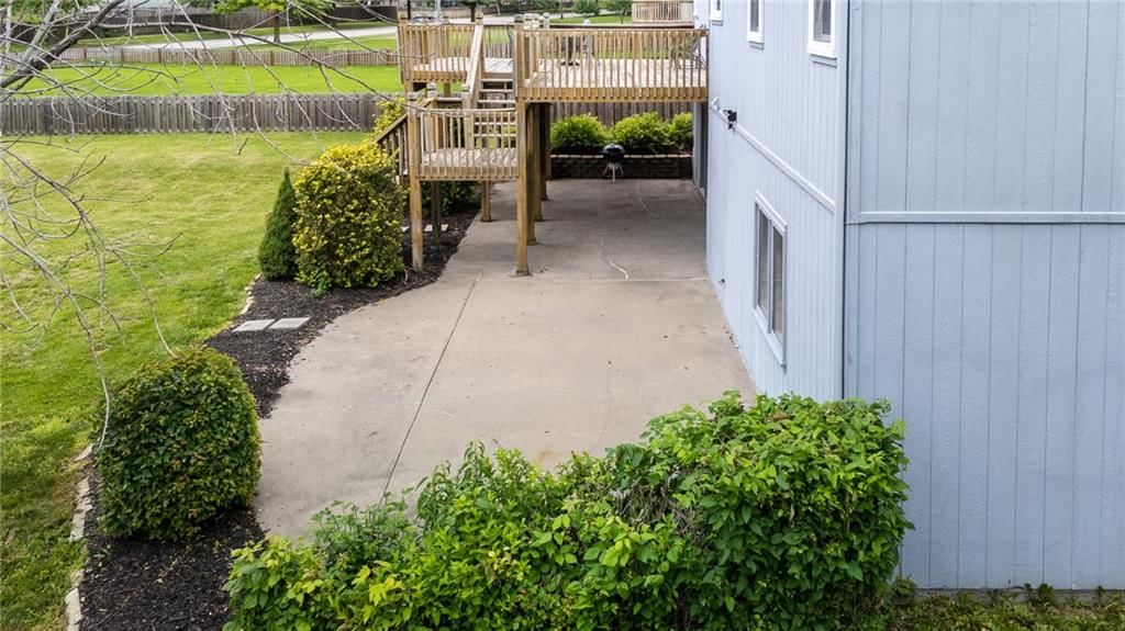 10908 N Farley Avenue — photo 32