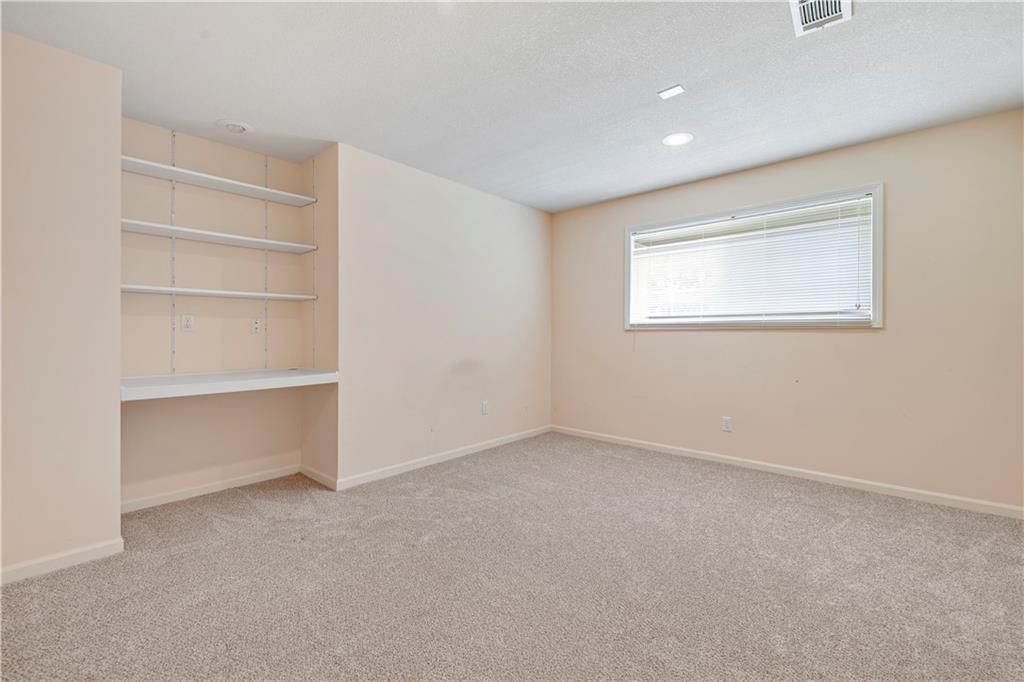 16127 Linden Street — photo 30