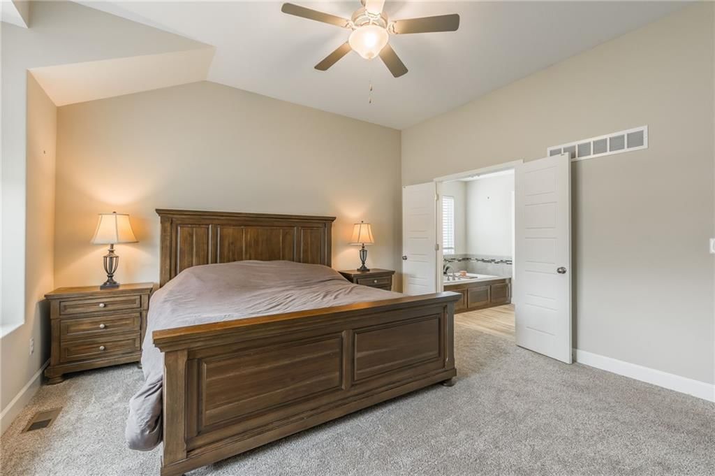 10500 N Randolph Avenue — photo 12