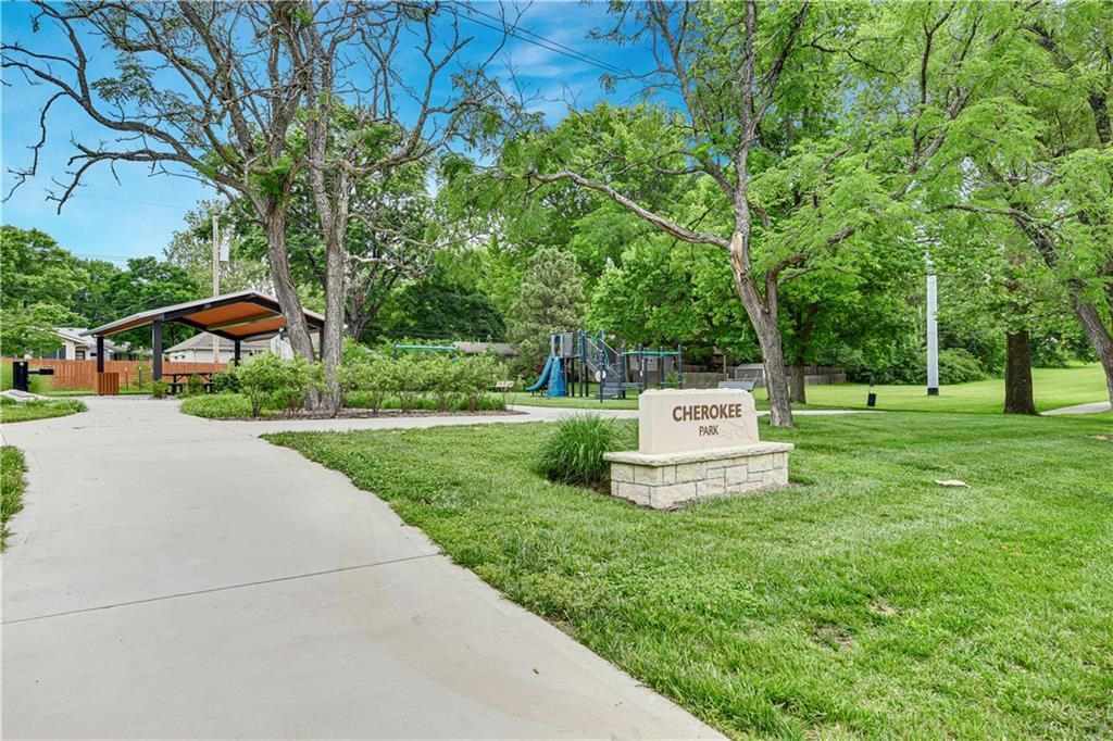 8217 W 91st Terrace — photo 30