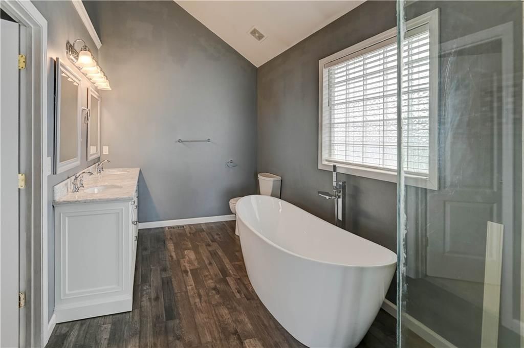 2512 NE Old Paint Road — photo 31