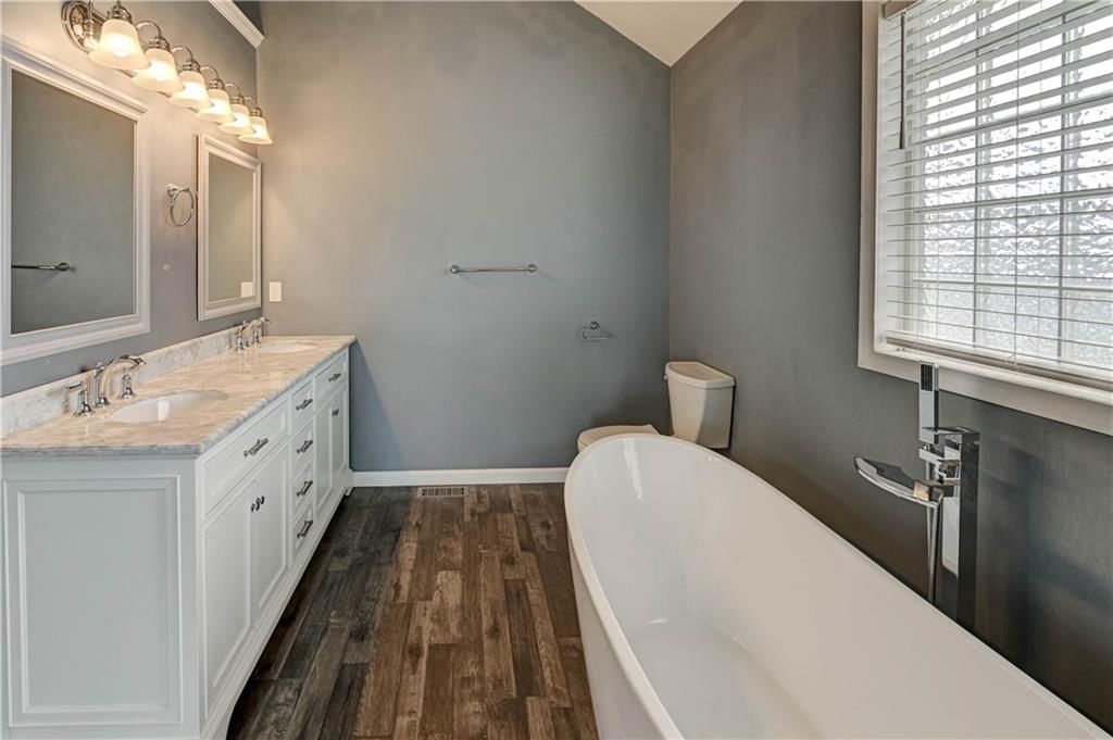 2512 NE Old Paint Road — photo 32