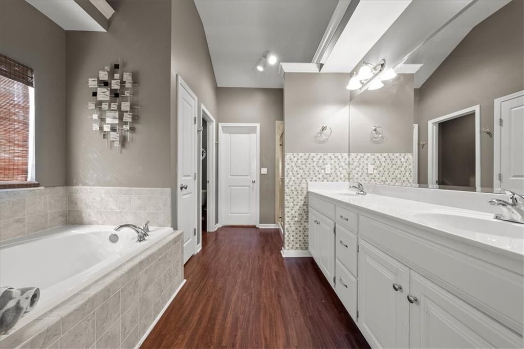 10958 S Langley Street — photo 20