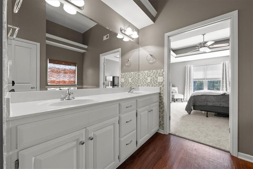 10958 S Langley Street — photo 21
