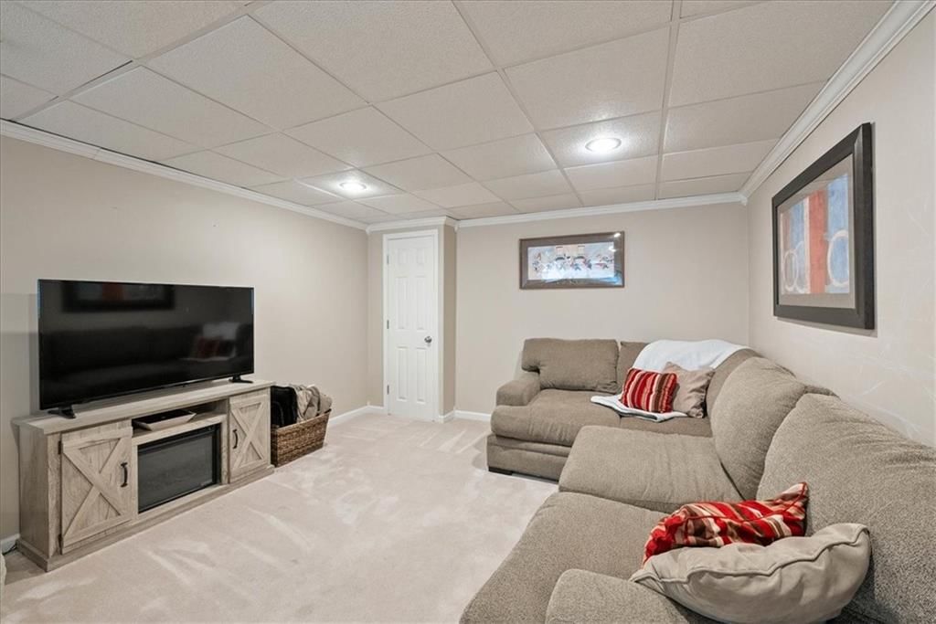 10958 S Langley Street — photo 29