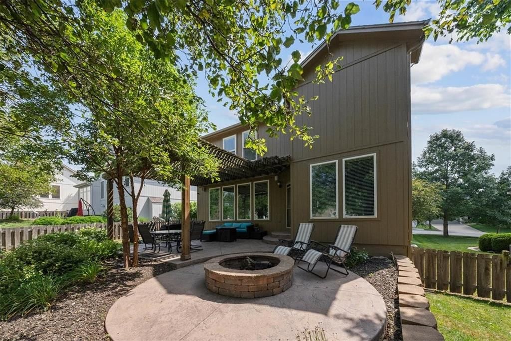 10958 S Langley Street — photo 34