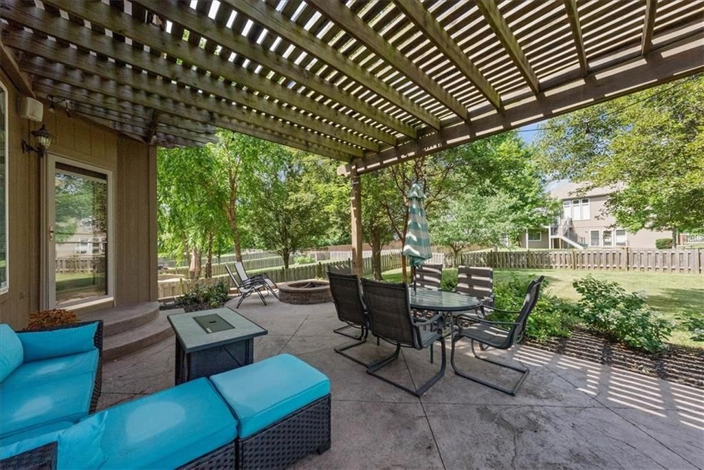 10958 S Langley Street — photo 36
