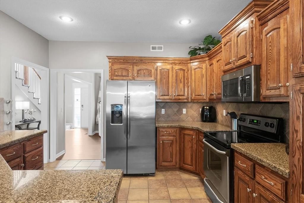 10958 S Langley Street — photo 9