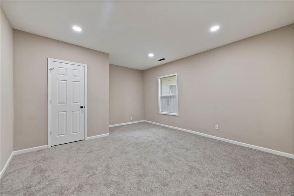 605 Oak Street — photo 19